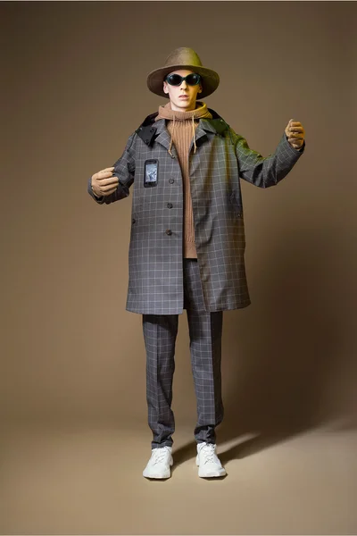 Look 12